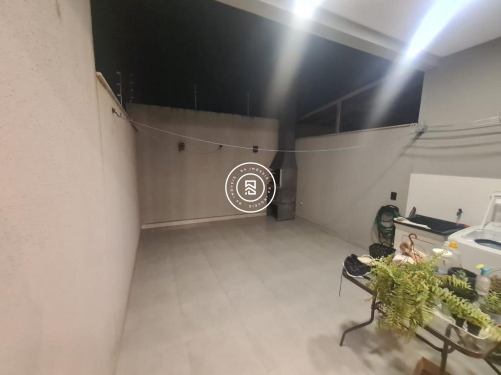 Sobrado Mobiliado no bairro Morretes