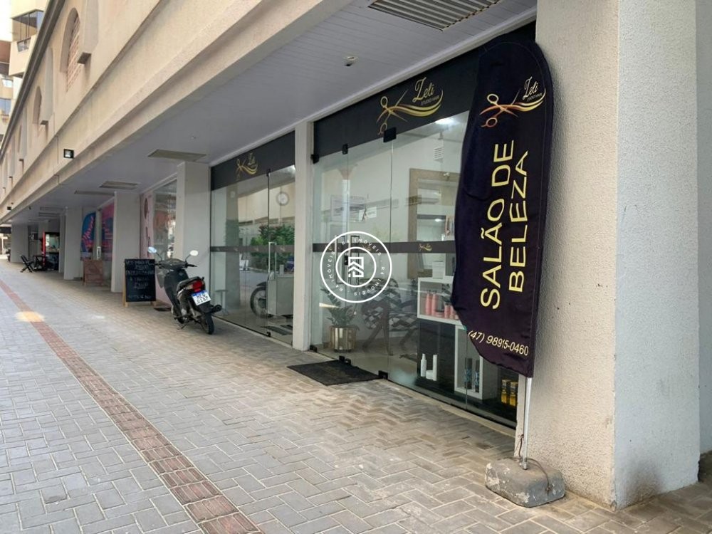 Salas comerciais com localizao privilegiada na M