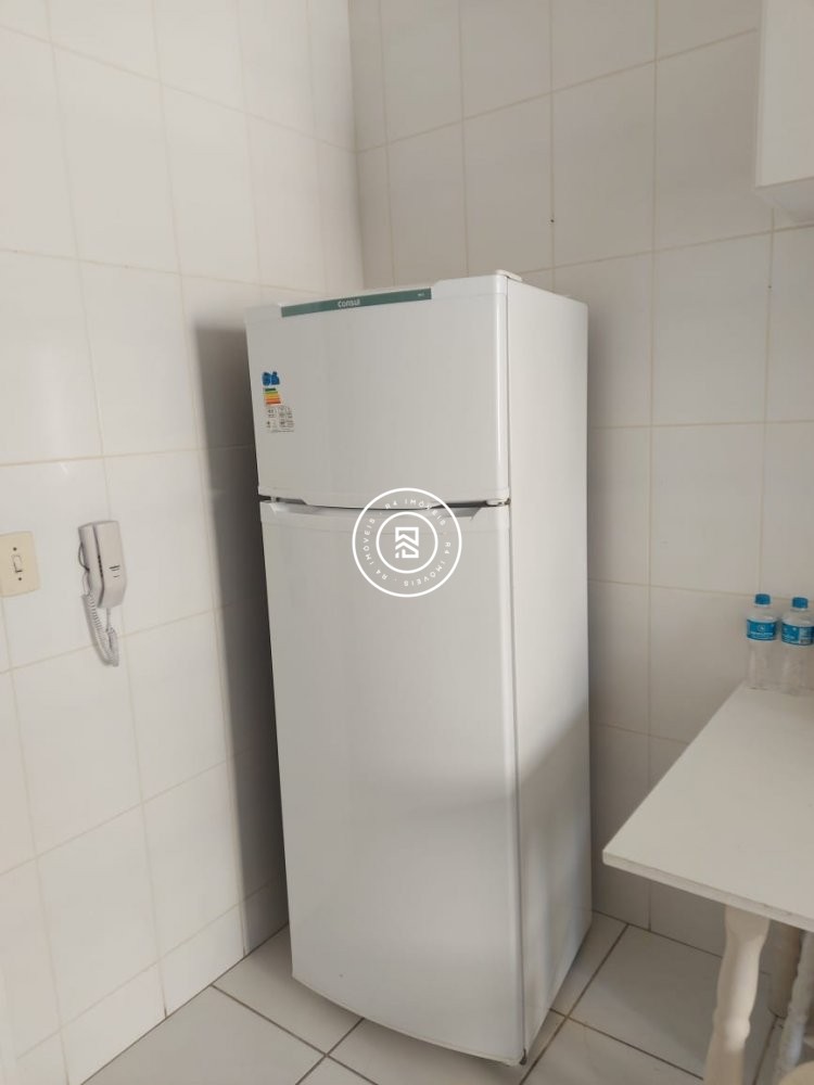 Apartamento com excelente localizao em Itapema