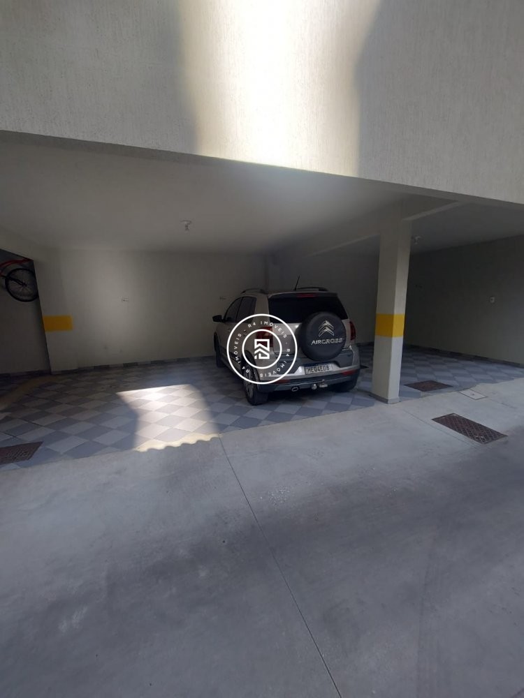 Apartamento com excelente localizao em Itapema