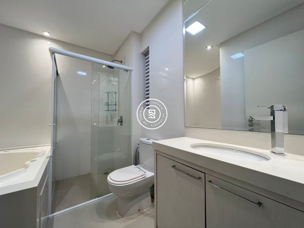 Lindo apartamento frente Avenida em Itapema