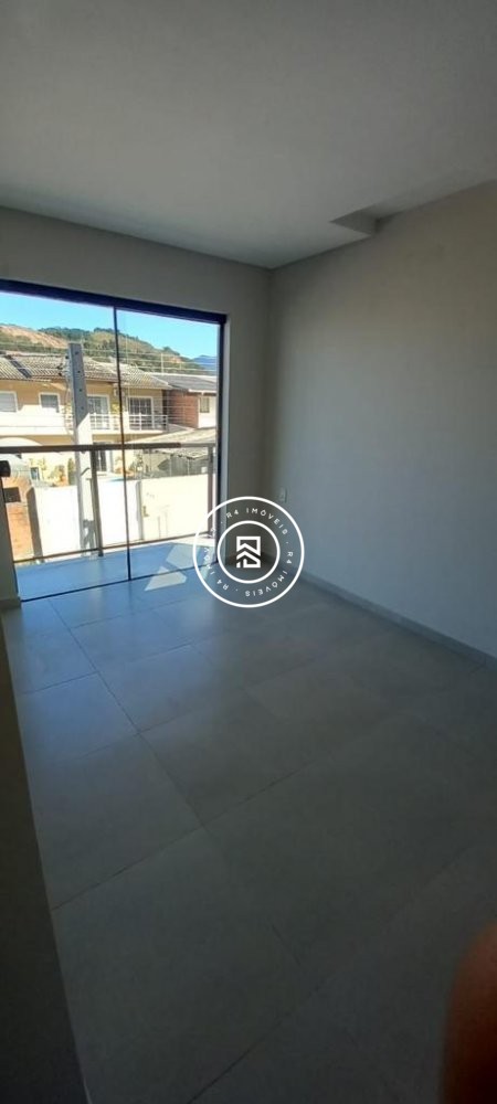 Sobrado novo no Alto So Bento