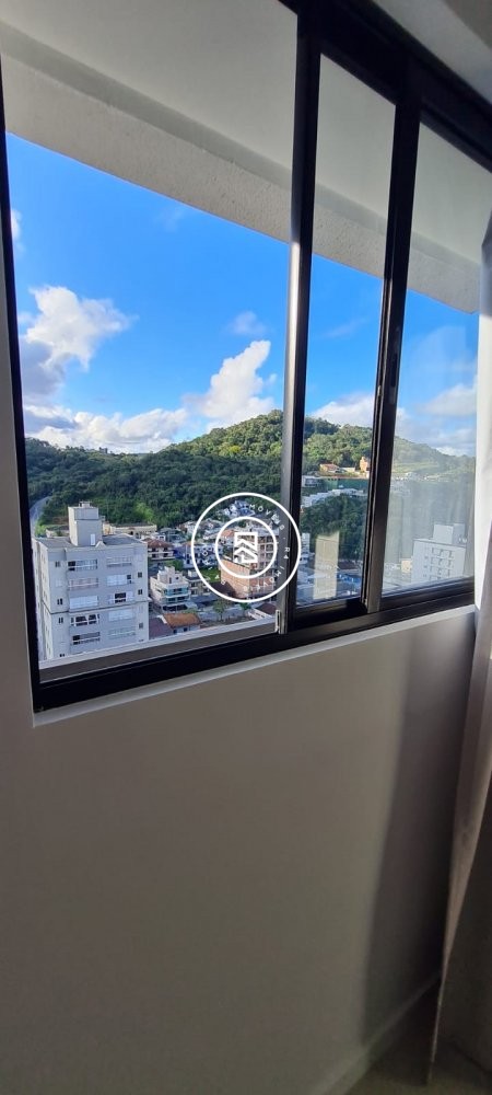 Apartamento novo no bairro Morretes