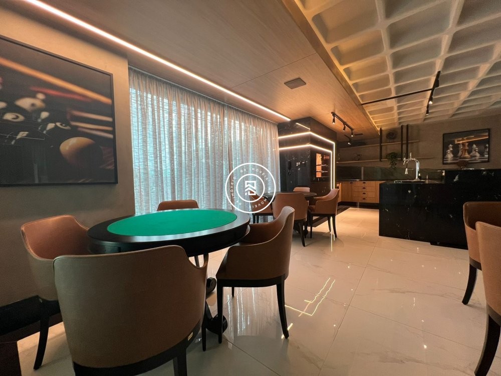 Apartamento novo na quadra do mar