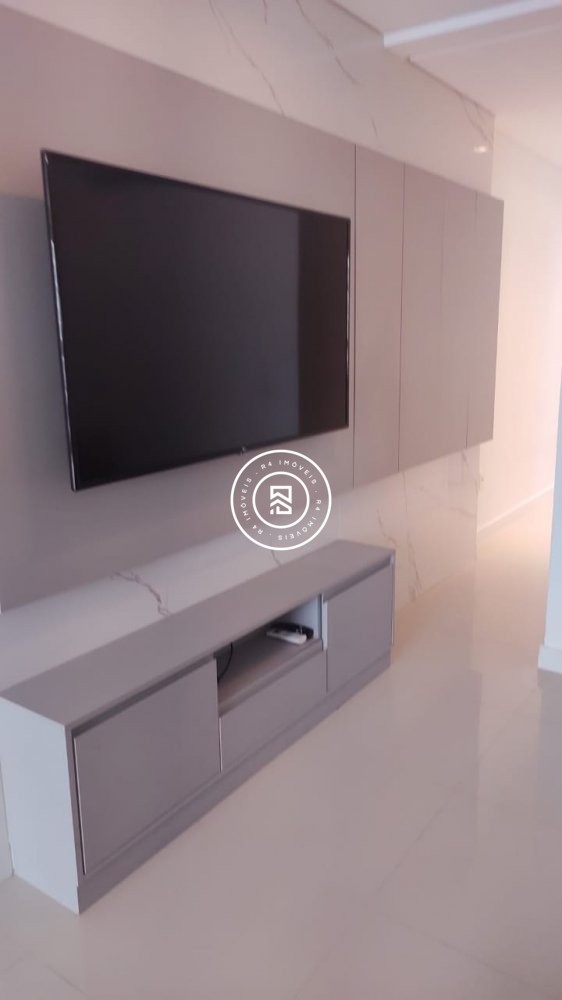 Apartamento mobiliado pertinho do mar