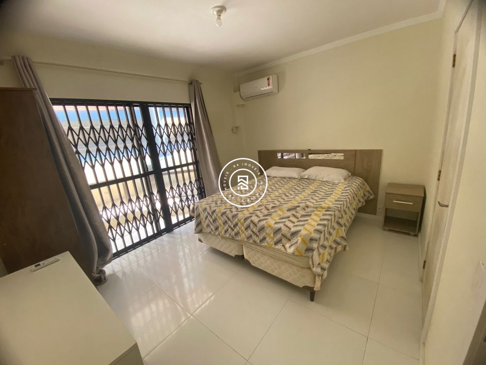 Apto a 70m do mar com 03 dormitrios