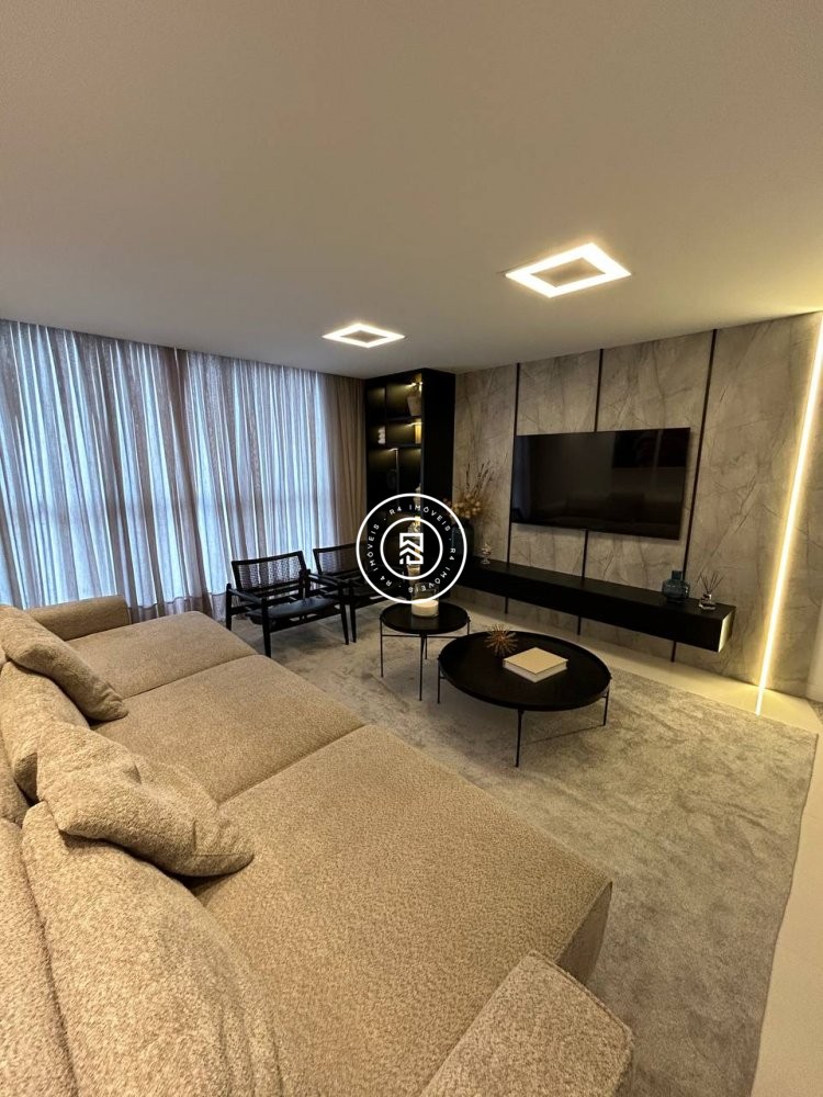 Apto quadra-mar finamente mobiliado