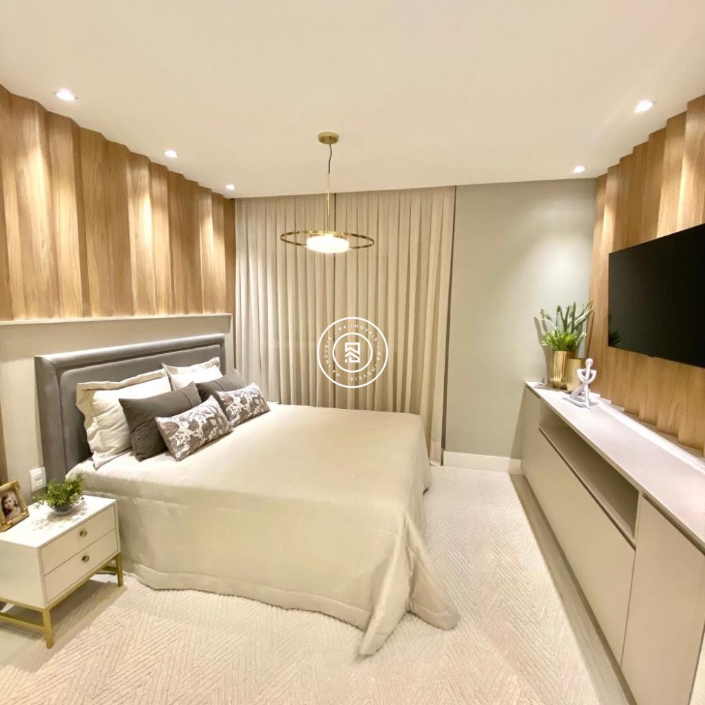 Lindo apartamento na Meia Praia