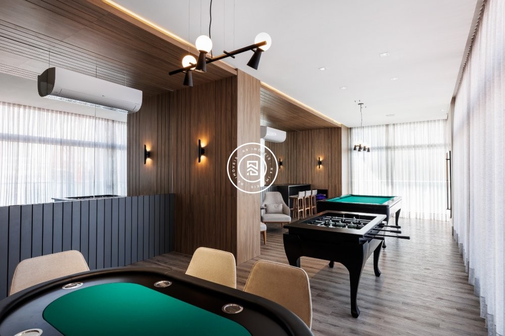 Lindo apartamento na Meia Praia