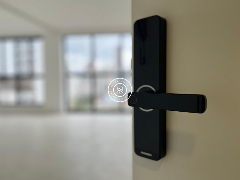 Apto novo na quadra-mar