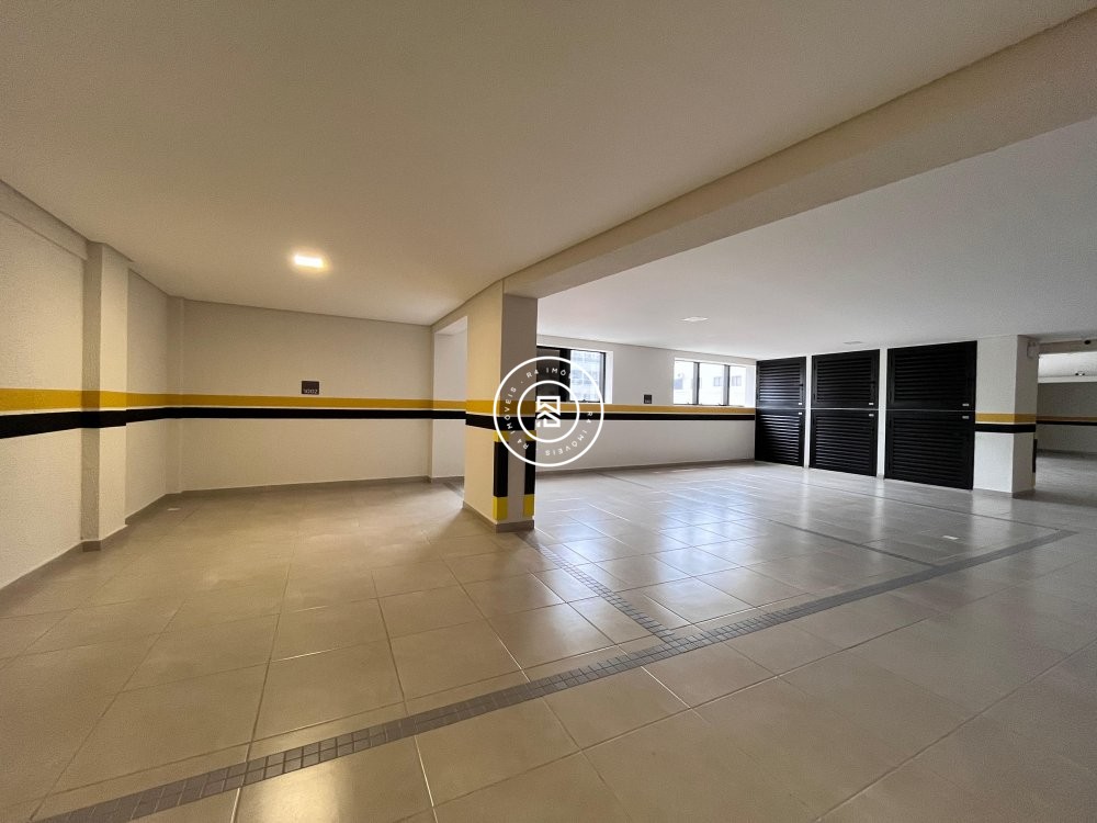 Apto novo na quadra-mar