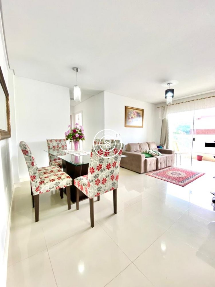 Apartamento mobiliado em Bombinhas a 200m do mar 