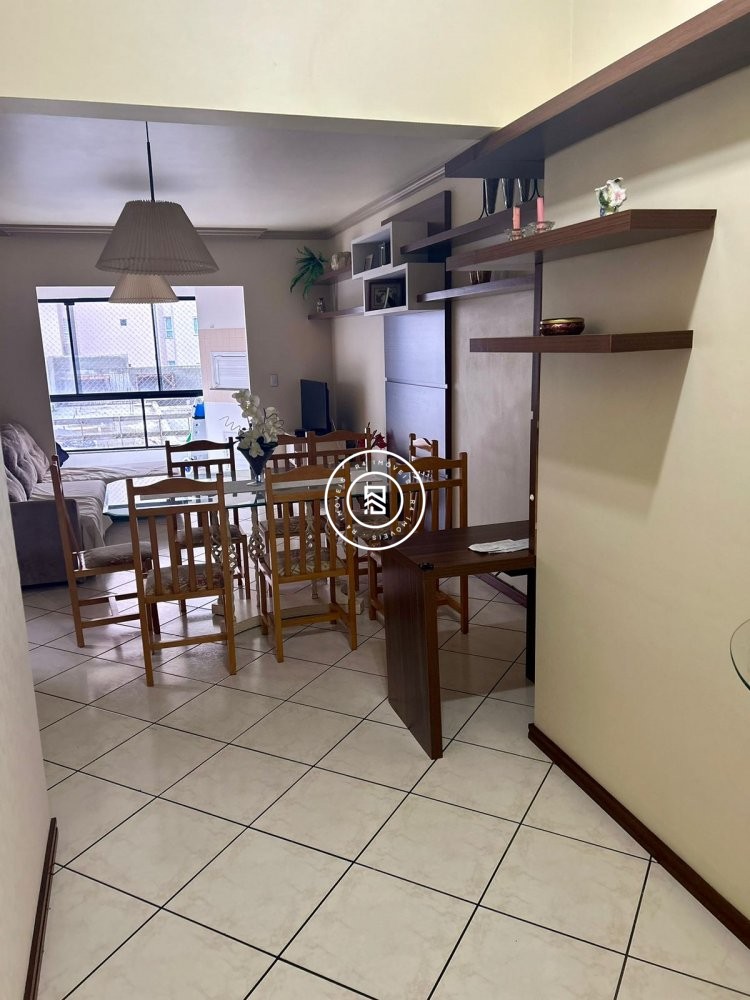 Apartamento mobiliado a 100m do mar