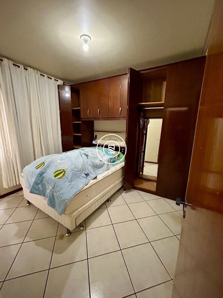 Apartamento mobiliado a 100m do mar