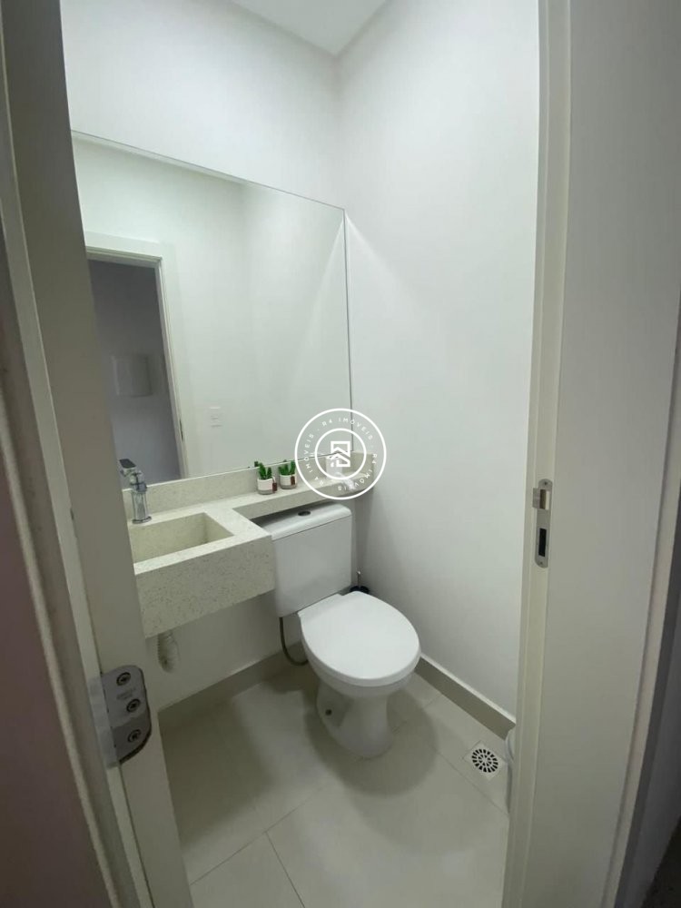 Apartamento com boa localizao em Itapema