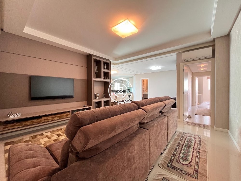 Apto frente mar com 04 sutes