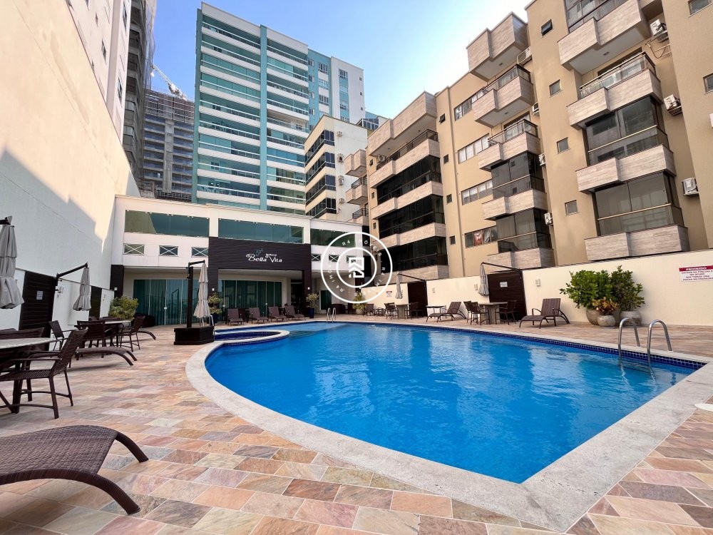 Apto frente mar com 04 sutes