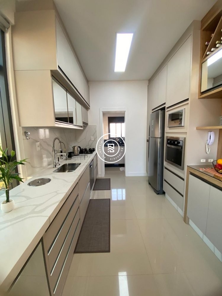 Lindo apartamento mobiliado com vista mar