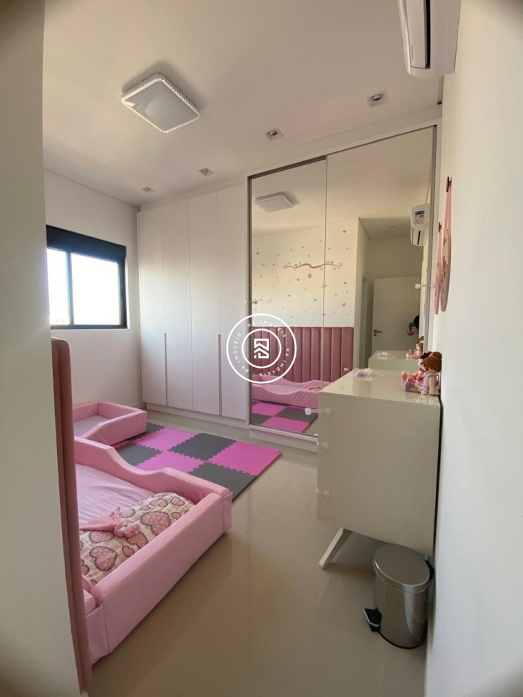 Lindo apartamento mobiliado com vista mar
