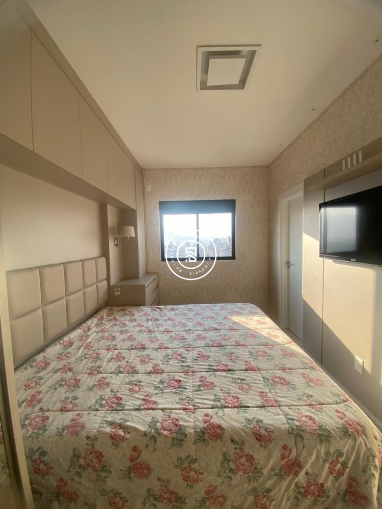 Lindo apartamento mobiliado com vista mar