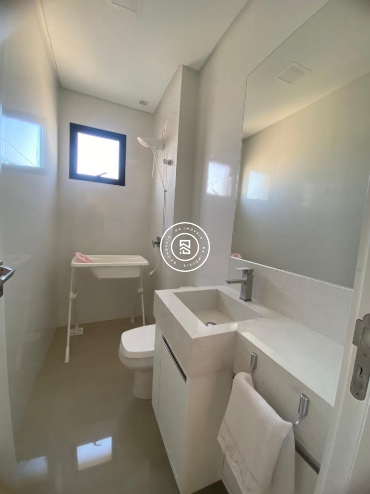 Lindo apartamento mobiliado com vista mar