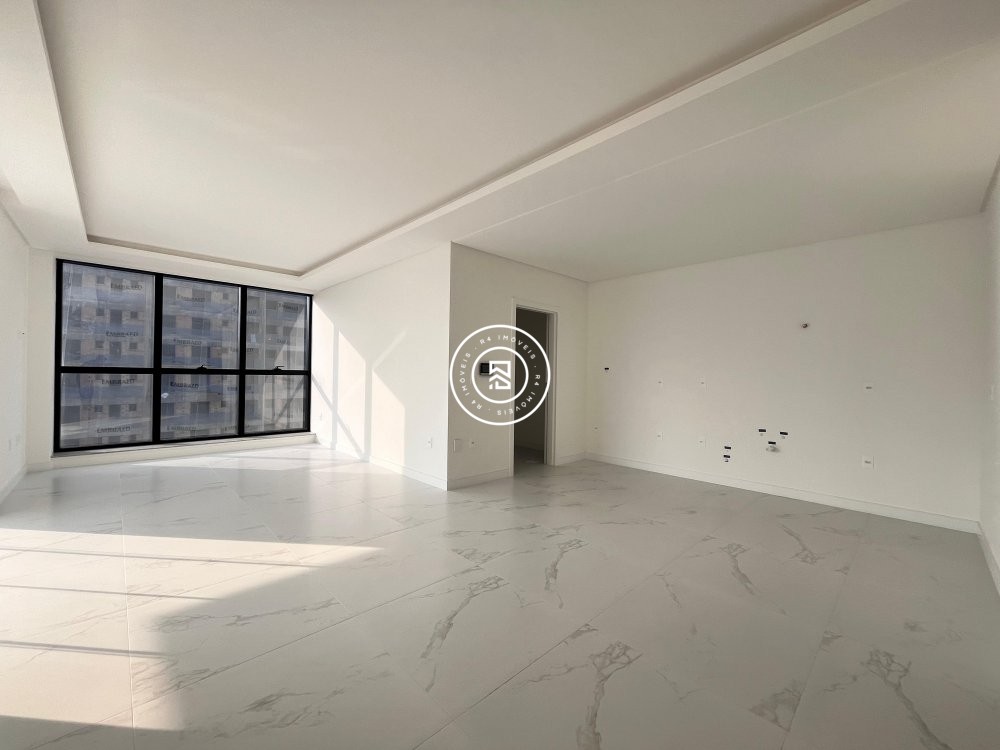 Apto novo com vista para a cidade