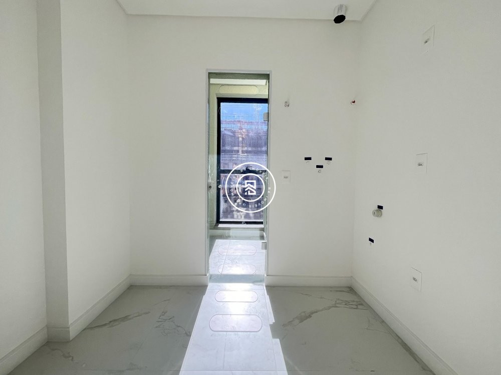 Apto novo com vista para a cidade