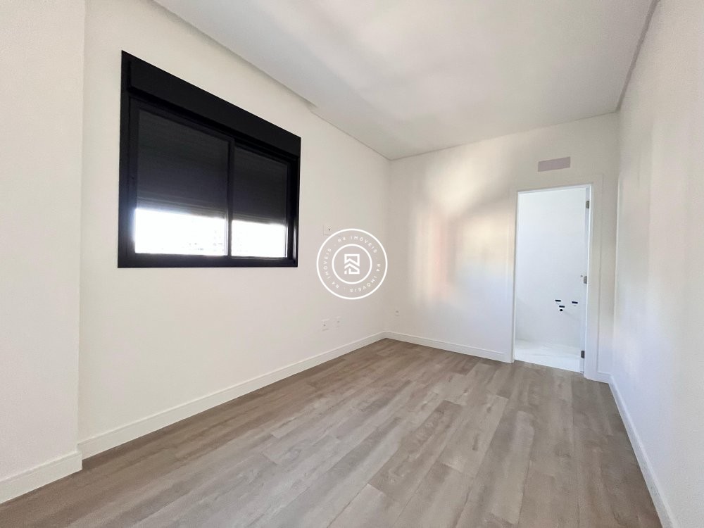 Apto novo com vista para a cidade