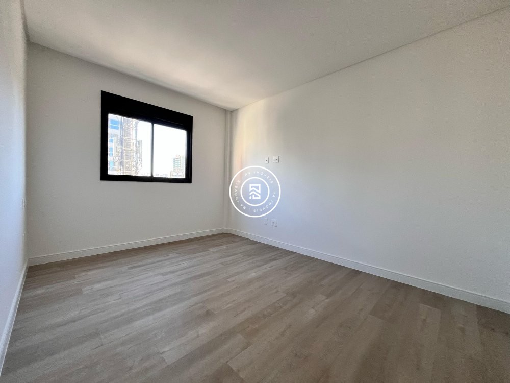 Apto novo com vista para a cidade