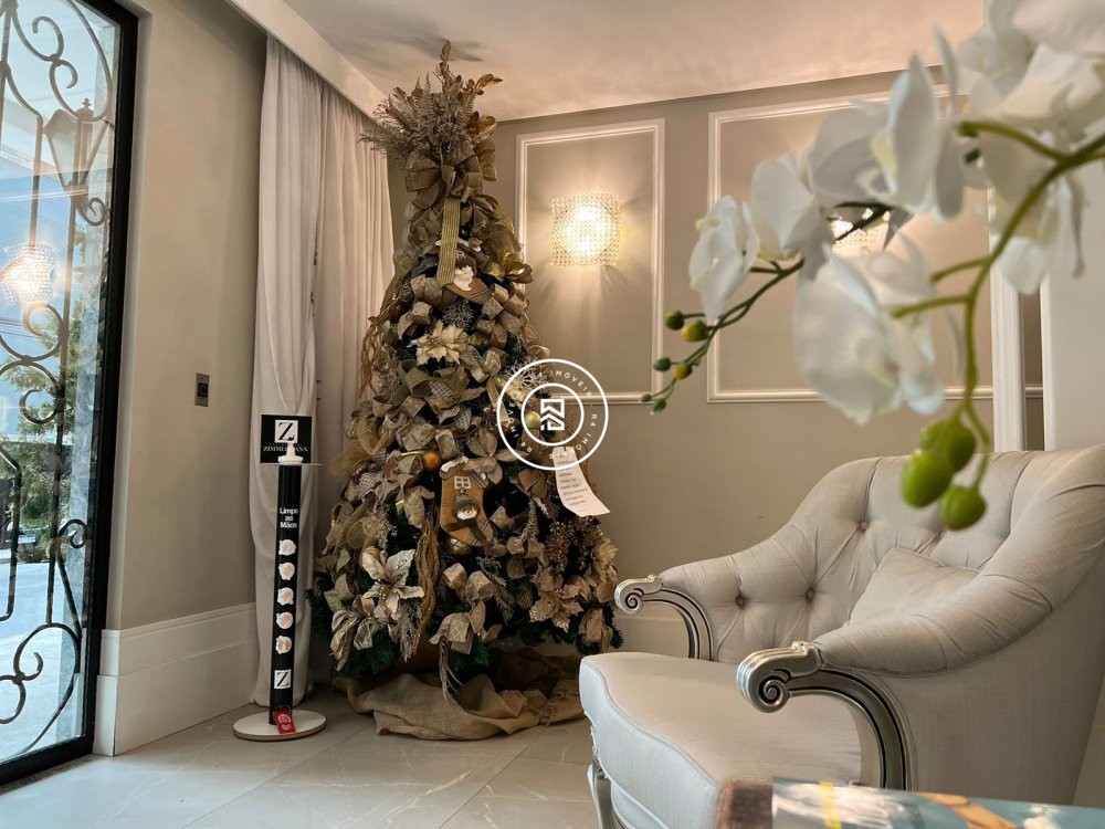 Lindo apartamento mobiliado na Meia Praia