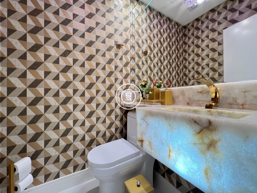 Lindo apartamento mobiliado na Meia Praia