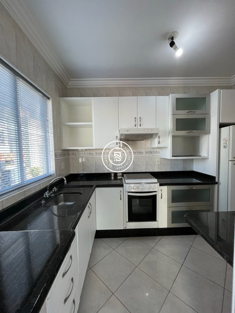 Apartamento mobiliado com 3 dormitrios 