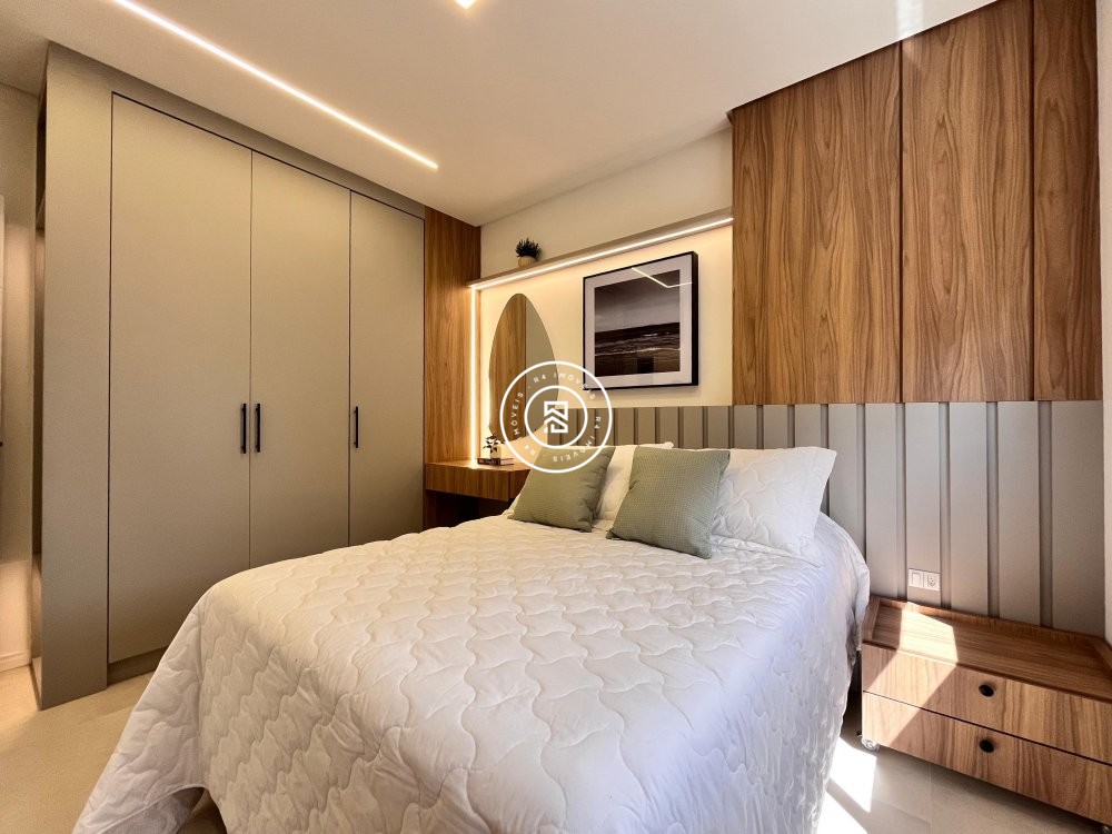 Apartamento finamente mobiliado com trs dormitri