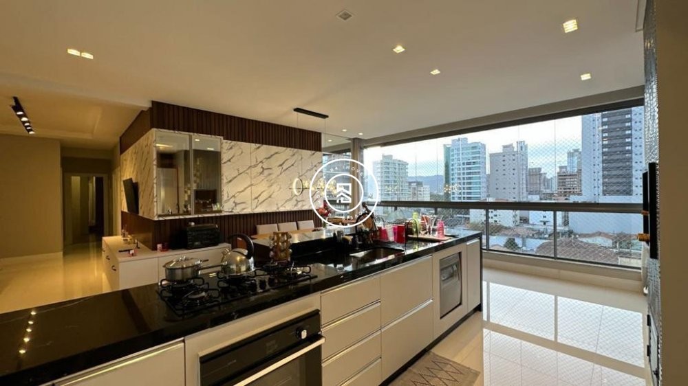 Apartamento mobiliado no Perequ