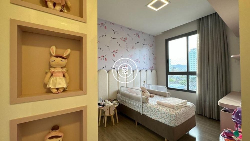 Apartamento mobiliado no Perequ