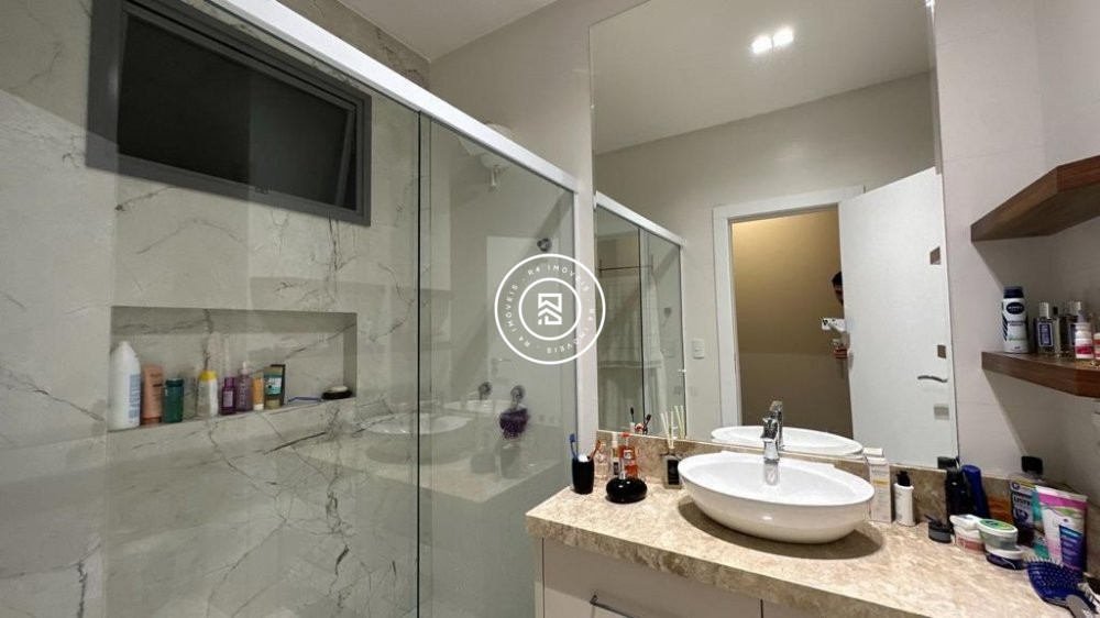 Apartamento mobiliado no Perequ