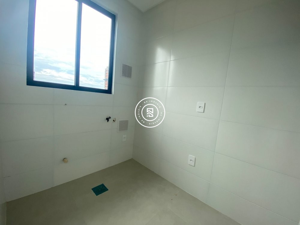 Apartamento novo no Balnerio Perequ