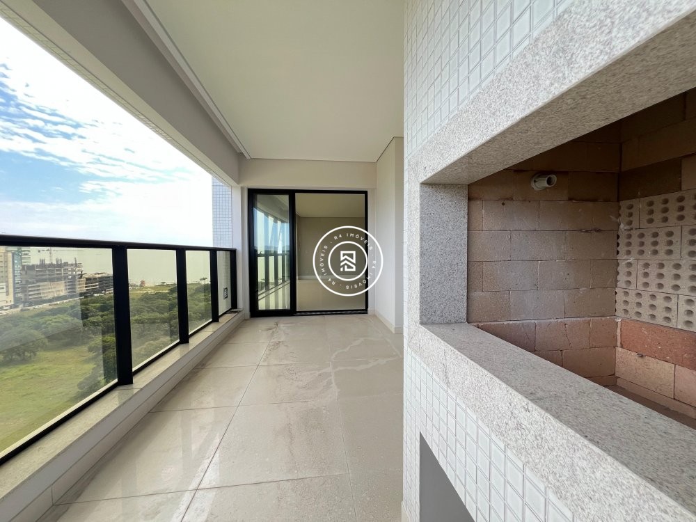 Apartamento novo na Av. Nereu Ramos