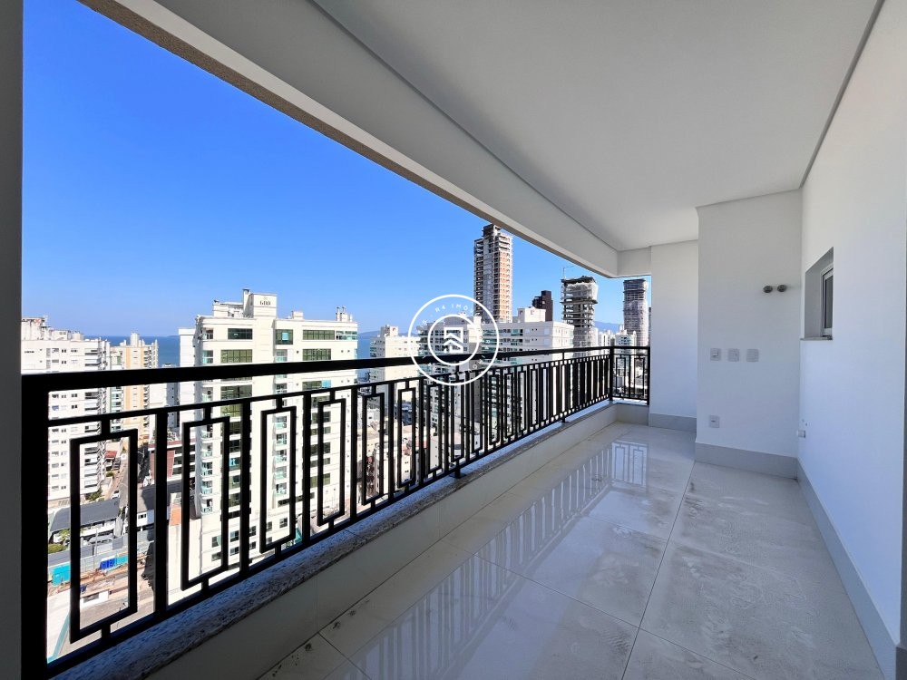 Apto novo a poucos metros do Mar