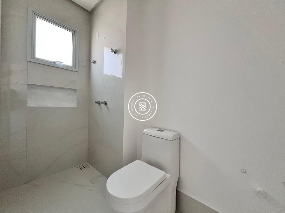 Apto novo a poucos metros do Mar