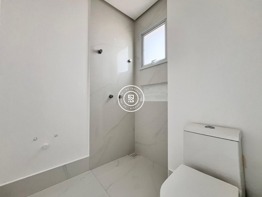 Apto novo a poucos metros do Mar