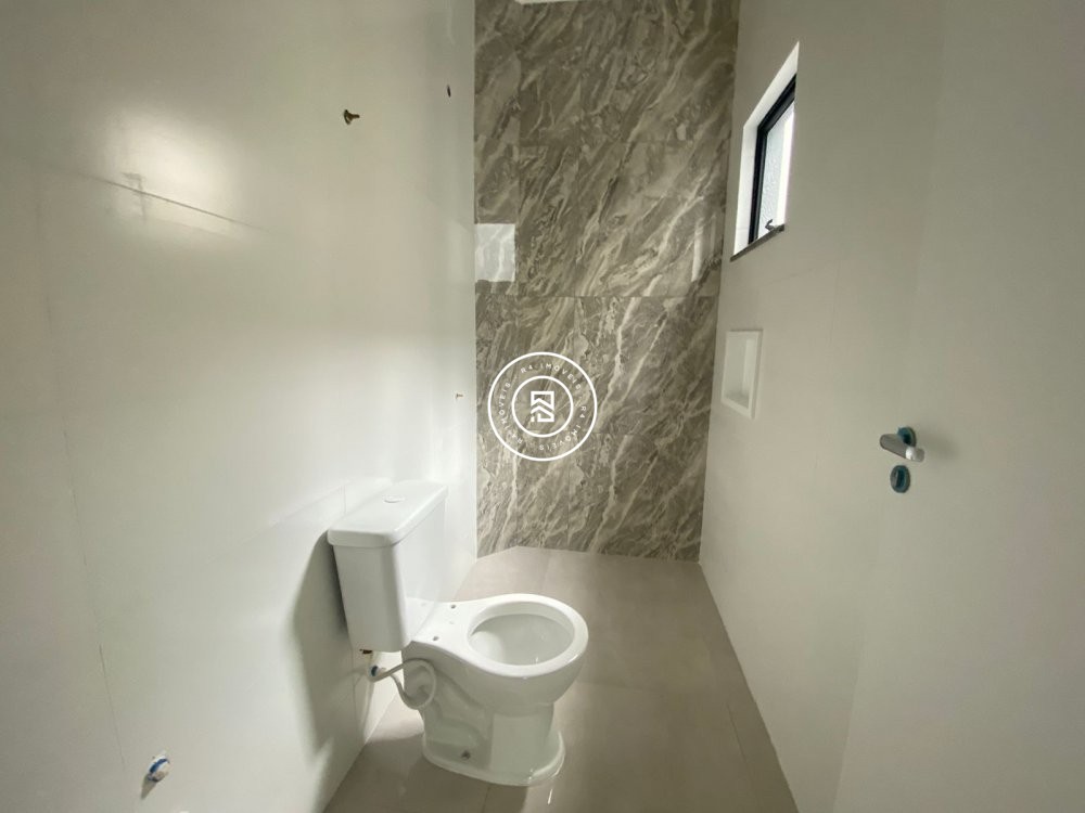 Sobrado novo no Alto Perequ