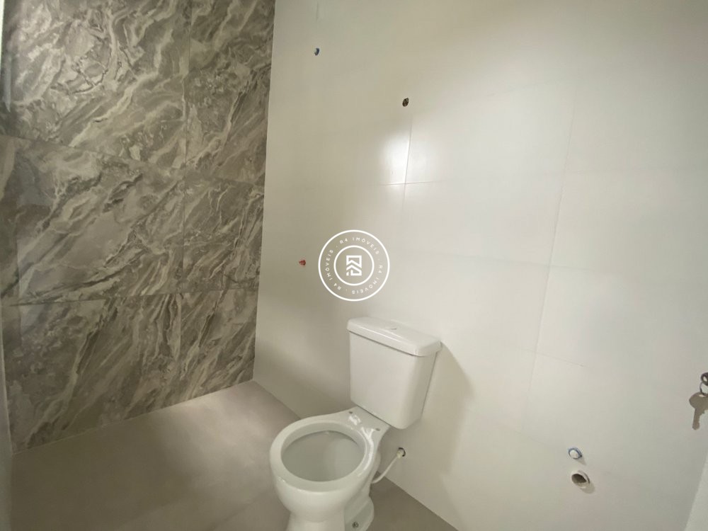 Sobrado novo no Alto Perequ