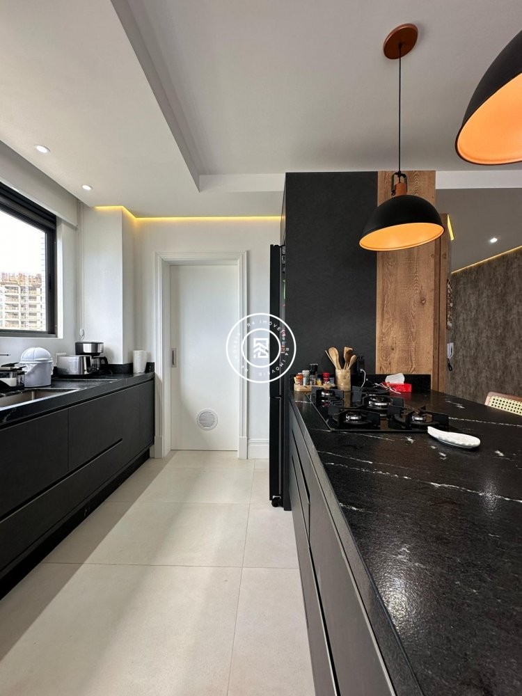 Lindo apartamento no Centro de Itapema