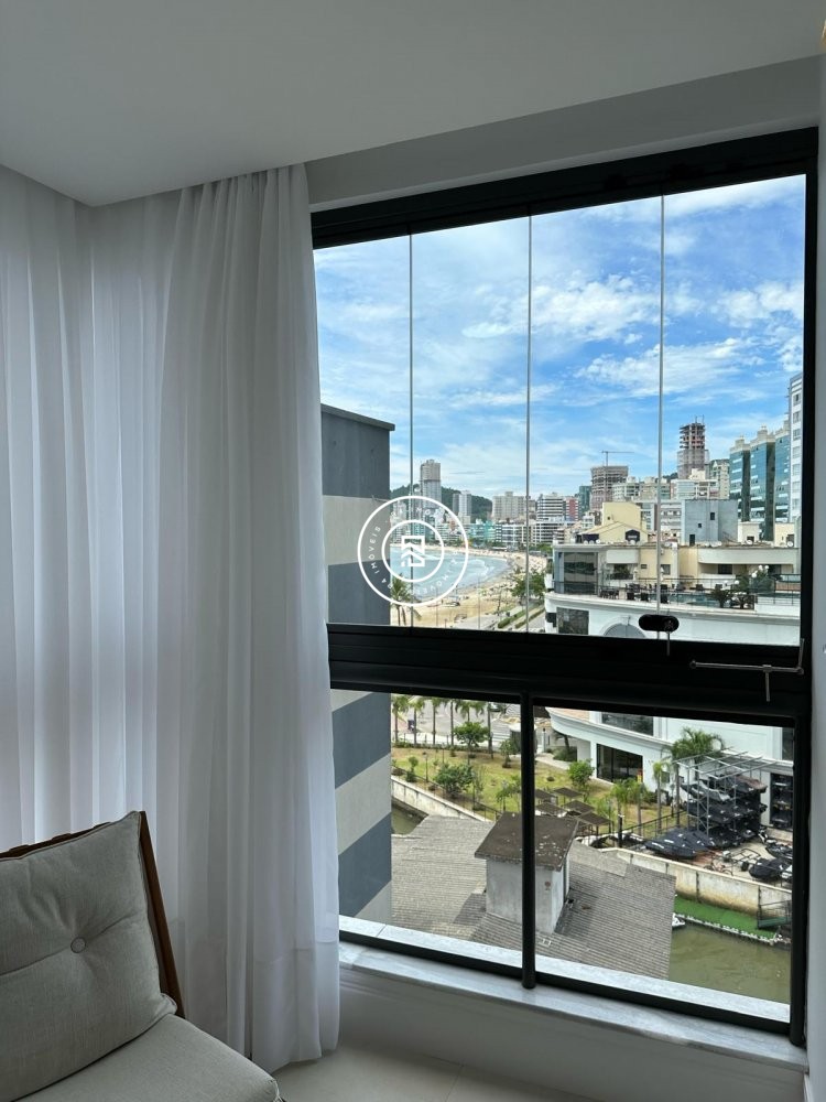 Lindo apartamento no Centro de Itapema