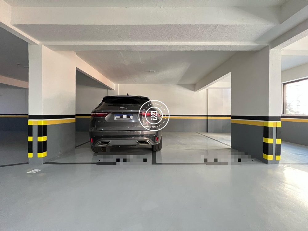 Apartamento novo no corao da Meia Praia