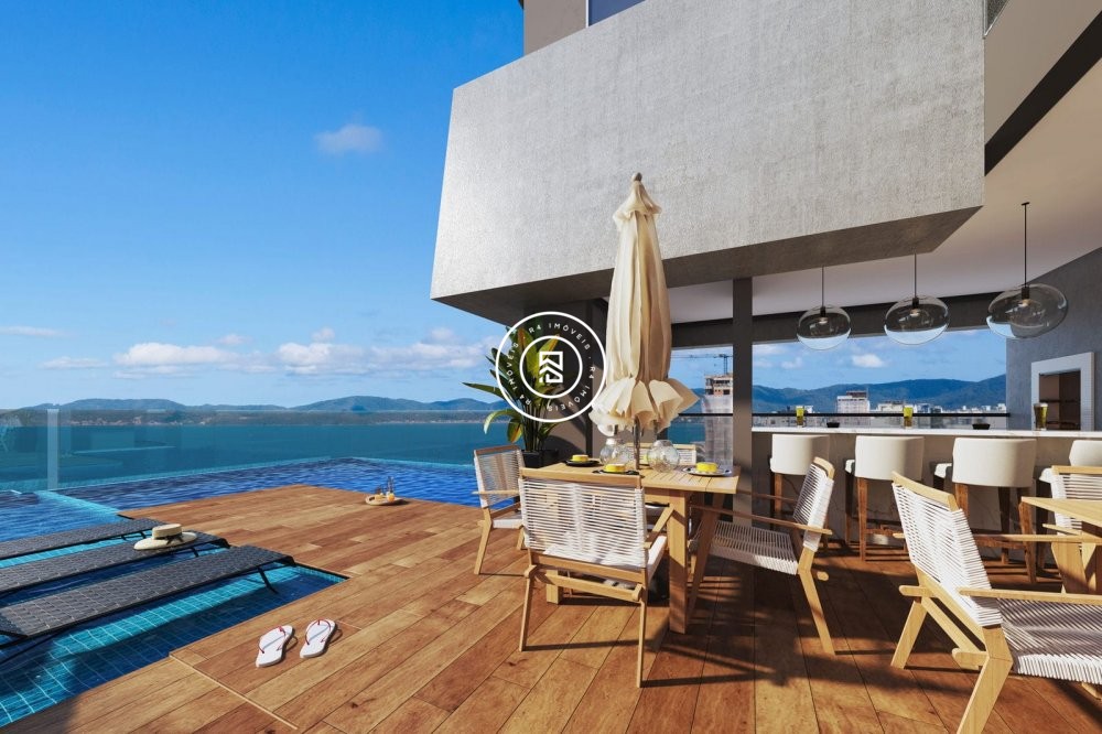 Apto na planta no bairro Morretes