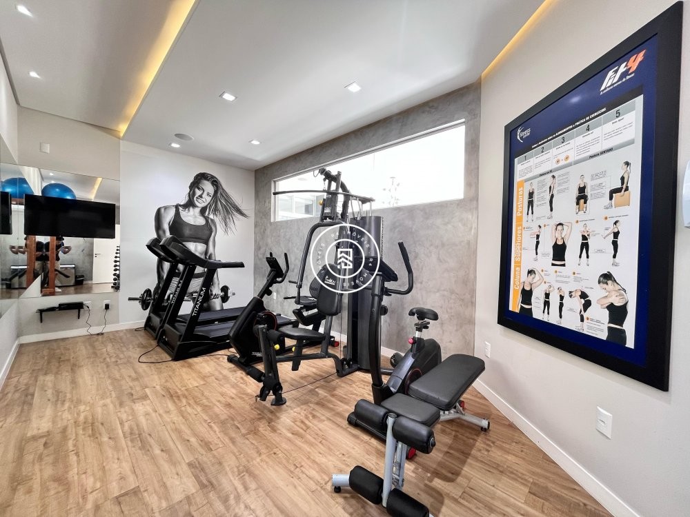 Apto na Meia Praia com moblia 