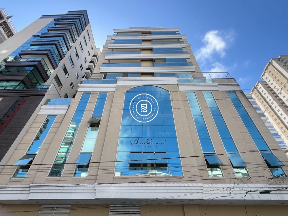 Apartamento mobiliado com 02 sutes