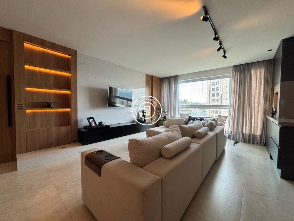 Apartamento mobiliado com 02 sutes